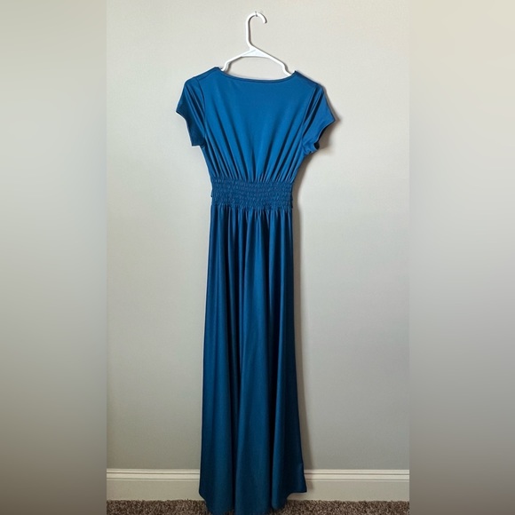 Floor length gorgeous blue Koh Koh gown - Picture 3 of 6